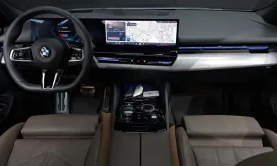 BMW 5-Series 2024, 14730 км, за 41279.32 USD - фото 7