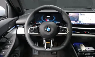 BMW 5-Series 2024, 14730 км, за 41279.32 USD - фото 13