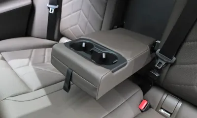 BMW 5-Series 2024, 14730 км, за 41279.32 USD - фото 32