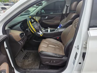 Hyundai Santafe 2022, 91500 км, за 16783.78 USD