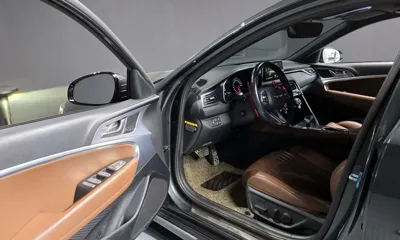 Genesis G70 2018, 128718 км, за 10575.4 USD - фото 10