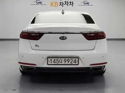Kia K7 2017, 180236 км, за 5525.58 USD