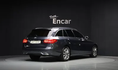 Mercedes-Benz C-Class 2016, 152060 км, за 9933.77 USD