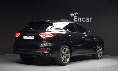 Maserati Levante 2020, 50420 км, за 27283.96 USD
