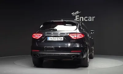 Maserati Levante 2020, 50420 км, за 27283.96 USD