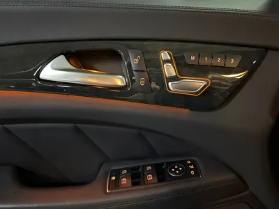 Mercedes-Benz CLS-Class 2016, 82977 км, за 10944.63 USD - фото 18
