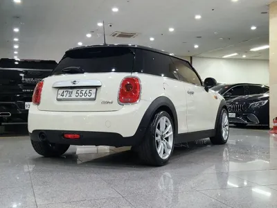 MINI Cooper 2015, 134379 км, за 3446.26 USD