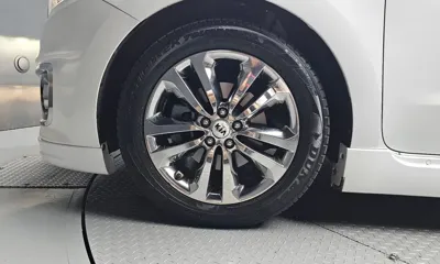 Kia Canival 2017, 74599 км, за 10936.4 USD