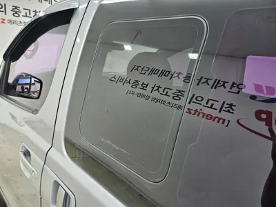 Hyundai Starex 2011, 67200 км, за 5653.14 USD - фото 13