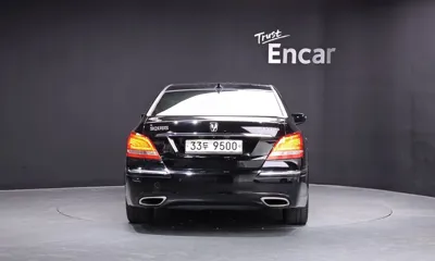 Hyundai Equus 2012, 143507 км, за 3907.01 USD