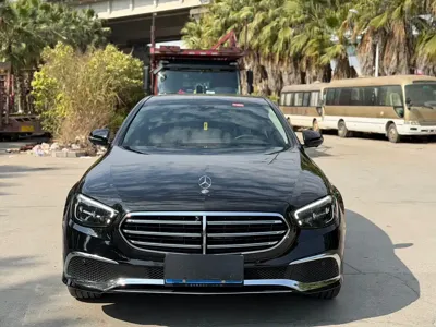 Mercedes-Benz E-Class 2021, 97000 км, за 35119.08 USD