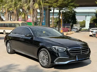 Mercedes-Benz E-Class 2021, 97000 км, за 35119.08 USD