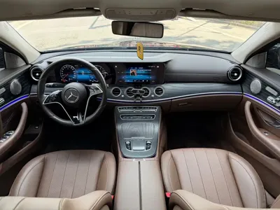 Mercedes-Benz E-Class 2021, 97000 км, за 35119.08 USD