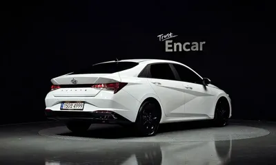 Hyundai Avante 2023, 27993 км, за 64993.8 USD