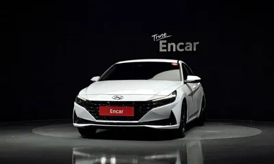 Hyundai Avante 2023, 27993 км, за 64993.8 USD