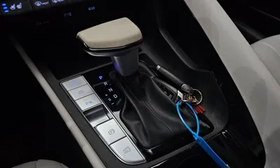 Hyundai Avante 2023, 27993 км, за 64993.8 USD - фото 9