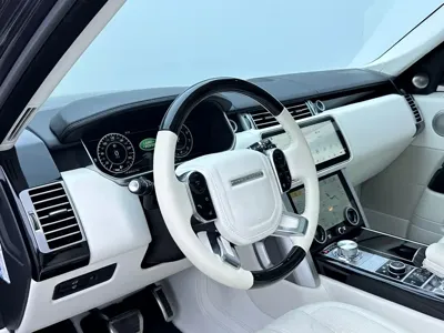 Land Rover Range Rover 2014, 200000 км, за 43513.26 USD