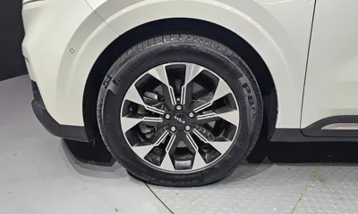 Kia Canival 2023, 58399 км, за 20822.33 USD