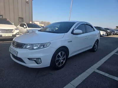 Kia Porte 2011, 158000 км, за 1947.88 USD