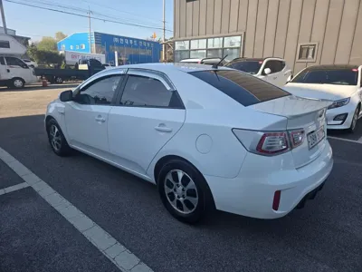 Kia Porte 2011, 158000 км, за 1946.99 USD - фото 6