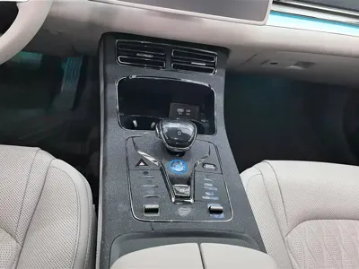 BYD Han 2025, 8000 км, за 18981.39 USD - фото 16