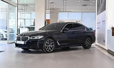 BMW 5-Series · 2021 год