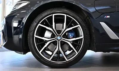 BMW 5-Series 2021, 86042 км, за 20477.14 USD
