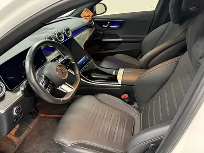 Mercedes-Benz C-Class 2023, 25000 км, за 15338.36 USD