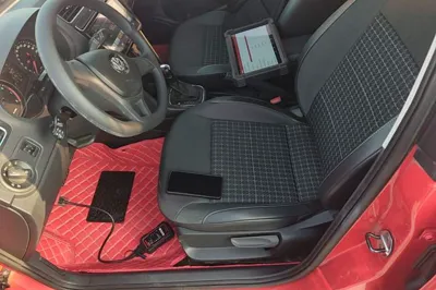Volkswagen Polo 2014, 51000 км, за 5688 USD - фото 21