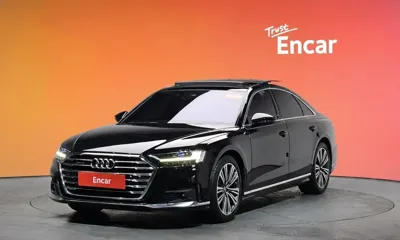 Audi A8 · 2020 год