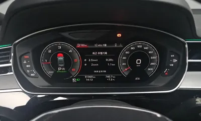 Audi A8 2020, 91969 км, за 30723.48 USD - фото 8