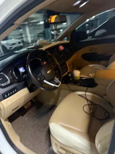 Kia Canival 2019, 180000 км, за 10596.11 USD