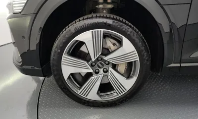 Audi e-tron 2022, 72037 км, за 30331.1 USD