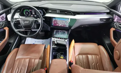 Audi e-tron 2022, 72037 км, за 30331.1 USD - фото 7