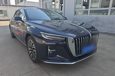 Hongqi H5 2023, 12800 км, за 16565 USD
