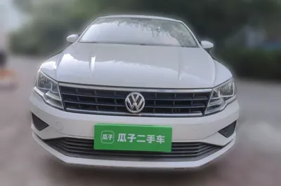 Volkswagen Jetta 2017, 76100 км, за 5655 USD