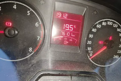 Volkswagen Jetta 2017, 76100 км, за 5655 USD - фото 11