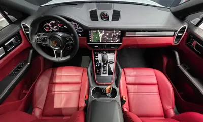 Porsche Cayenne 2023, 31119 км, за 71721.36 USD - фото 7
