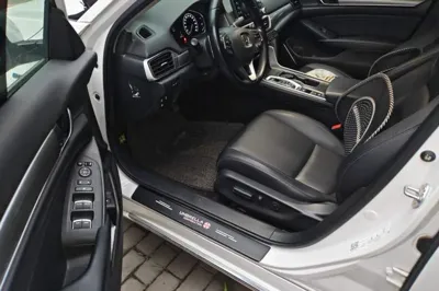 Honda Accord 2018, 54700 км, за 19601 USD - фото 16