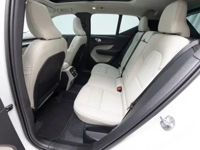 Volvo XC40 2026, 824 км, за 29253.06 USD - фото 10