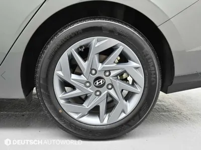Hyundai Avante 2025, 22020 км, за 15747.67 USD