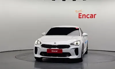 Kia Stinger 2018, 106703 км, за 8533.54 USD
