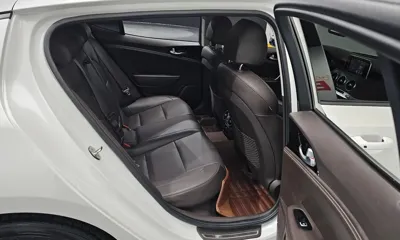 Kia Stinger 2018, 106703 км, за 8533.54 USD - фото 11