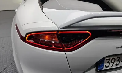 Kia Stinger 2018, 106703 км, за 8533.54 USD - фото 23