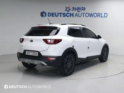 Kia Stonic 2018, 95975 км, за 6892.48 USD