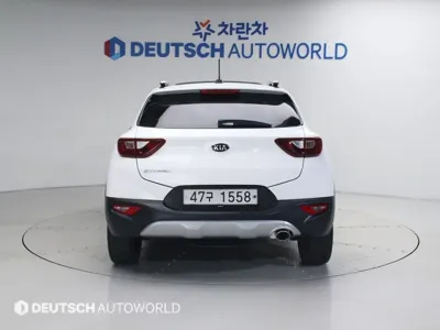 Kia Stonic 2018, 95975 км, за 6892.48 USD