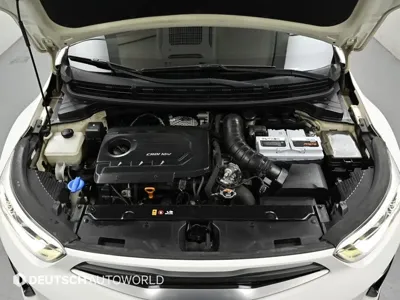 Kia Stonic 2018, 95975 км, за 6892.48 USD - фото 6