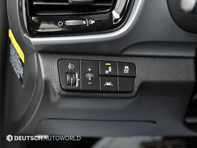 Kia Stonic 2018, 95975 км, за 6892.48 USD - фото 17