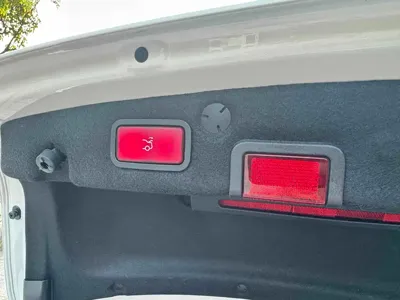 Mercedes-Benz C-Class 2022, 52000 км, за 21956.8 USD - фото 14