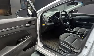 Hyundai Avante 2020, 64308 км, за 9321.26 USD - фото 11